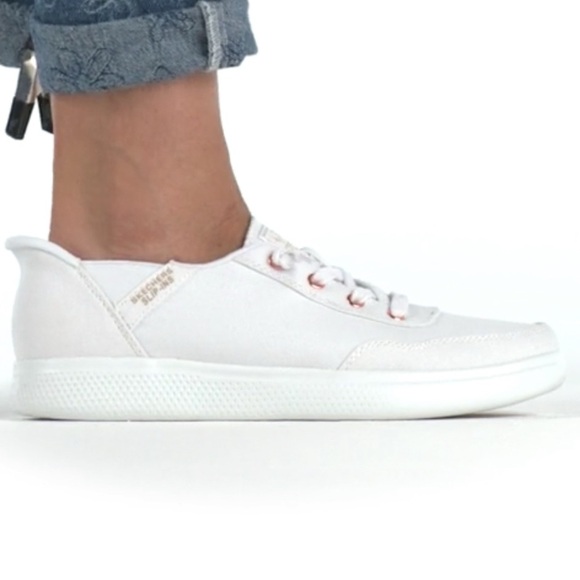 SKETCHERS SKIP INS BOBS SKIP CUTE B CUTE SWEET WHITE MEMORY FOAM SNEAKERS 8 WIDE - Picture 1 of 12